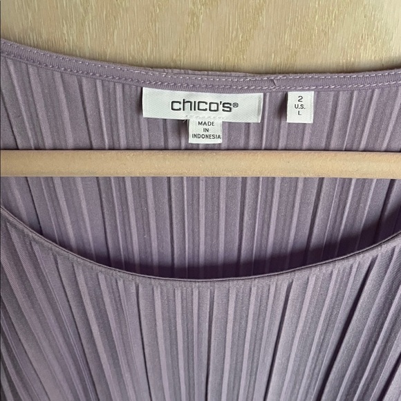 🌺 3/$30| Chico’s Pleated Bubble Hem Top - Picture 6 of 9